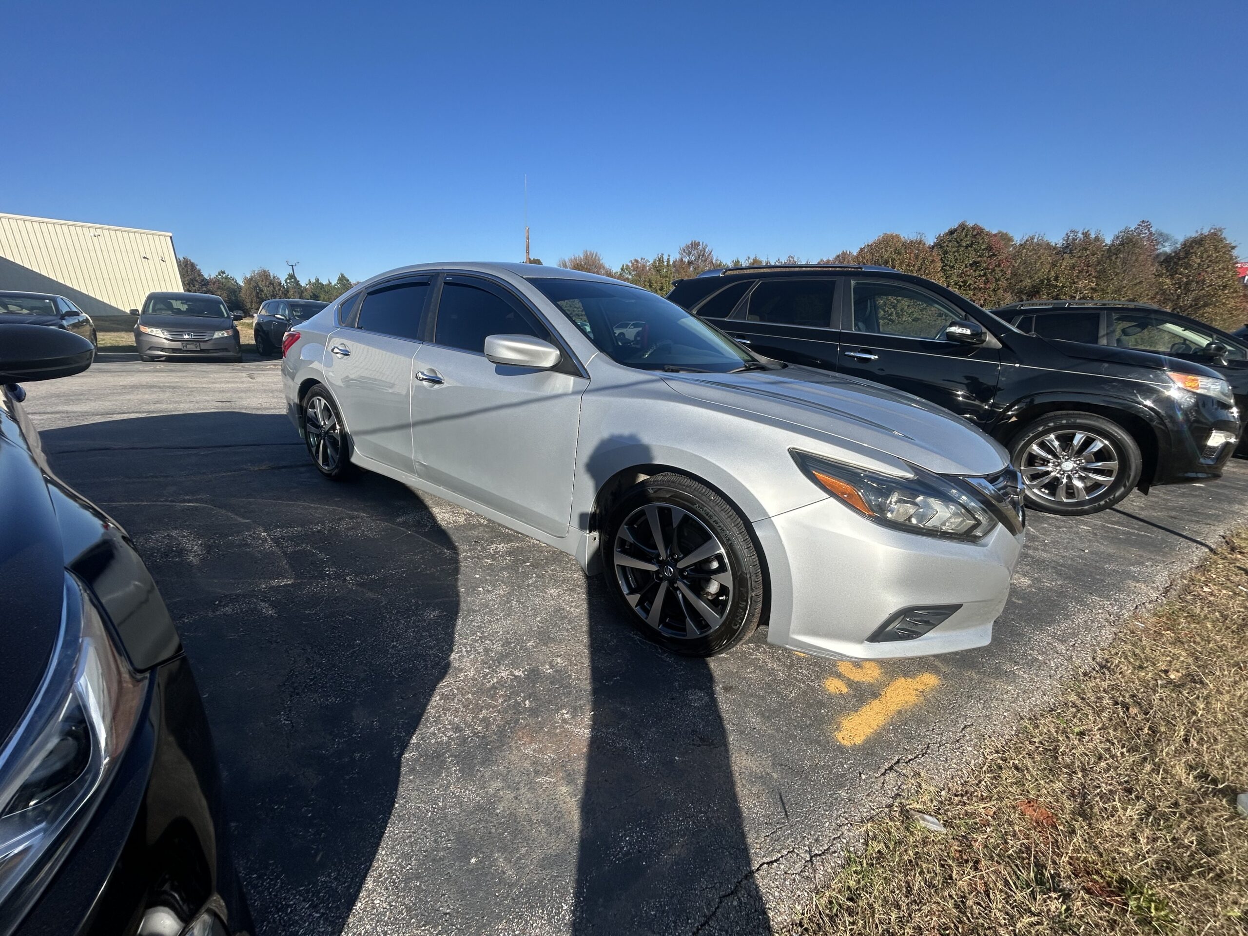2017 Nissan Altima SV - Image 6