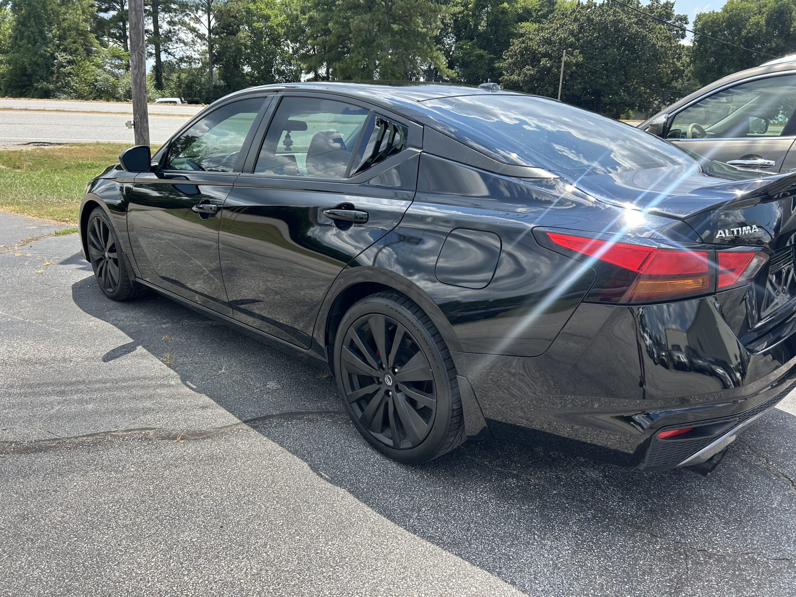 2020 Nissan Altima SR - Image 3